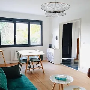 Agreable Maison De Avec Terrasse Au Calme , Condom France